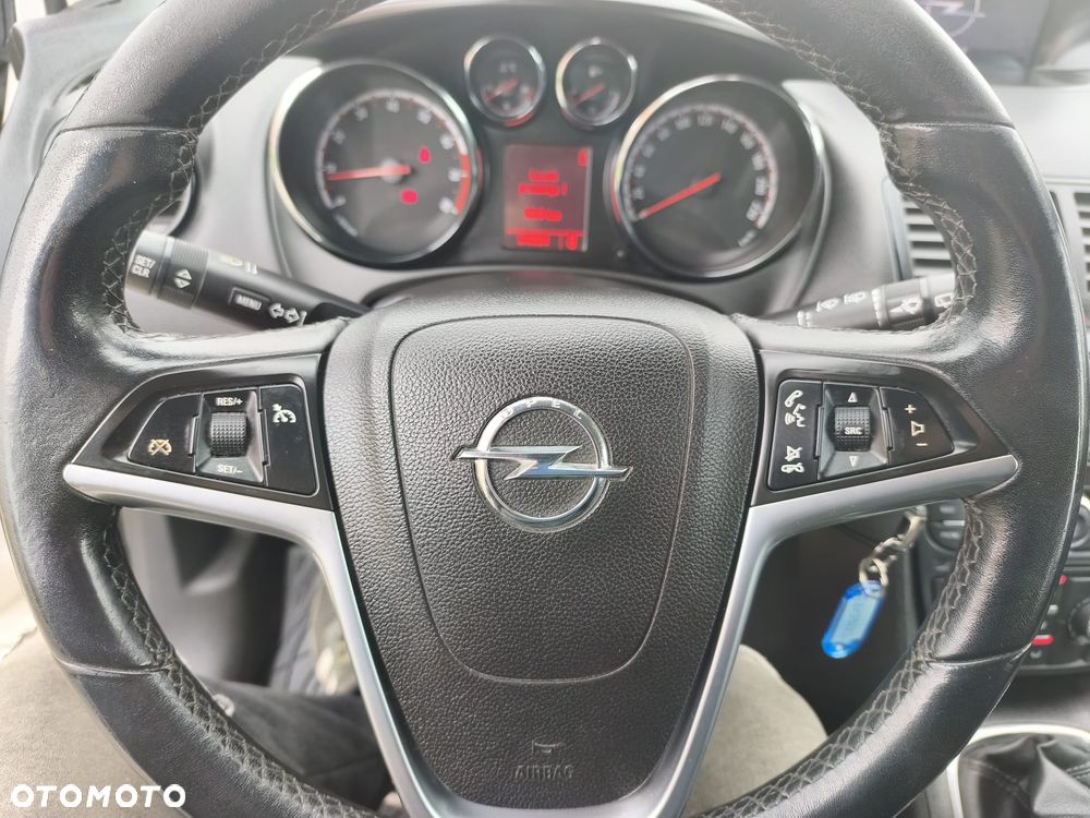 Opel Meriva - 25