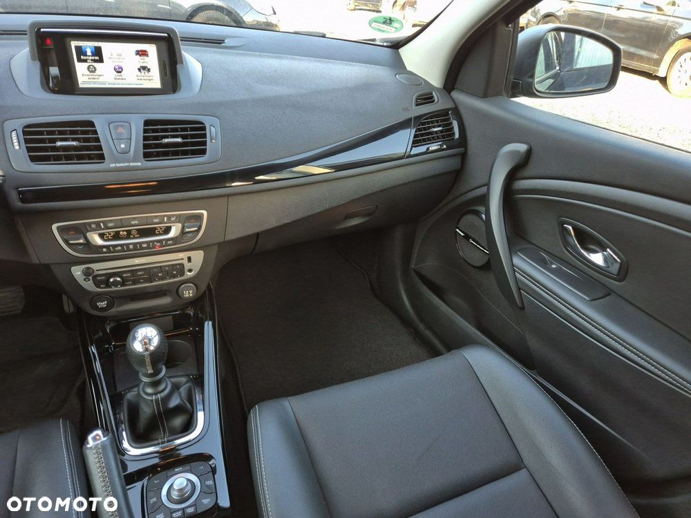 Renault Megane ENERGY TCe 130 BOSE EDITION - 25