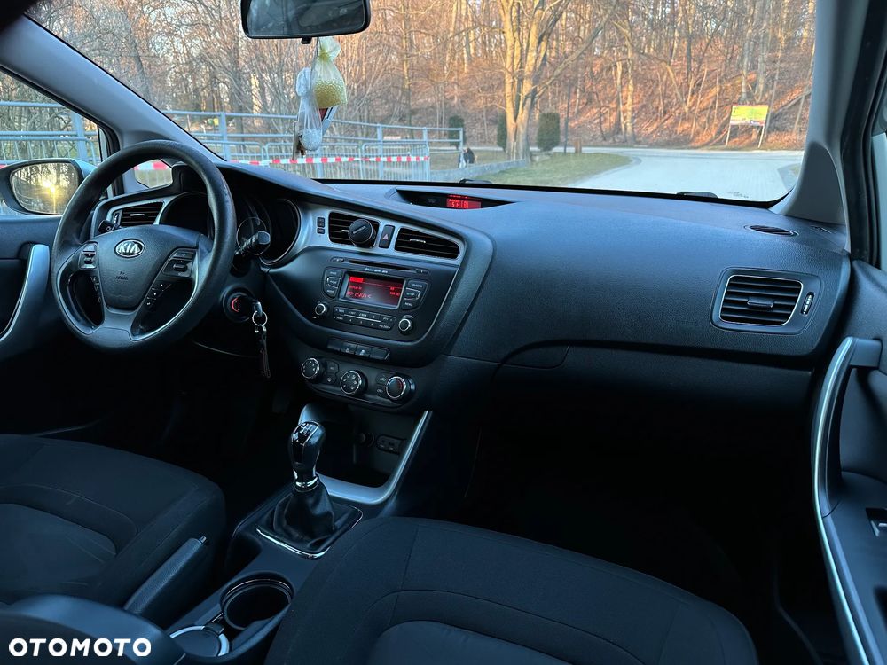 Kia Ceed 1.6 CRDi L - 11