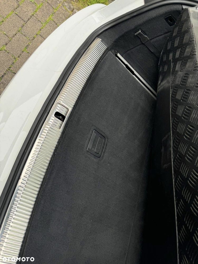 Audi A6 Avant 2.0 TDI Ultra - 14