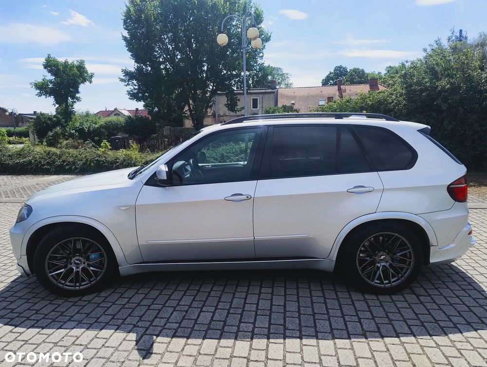 BMW X5 4.8i xDrive - 6