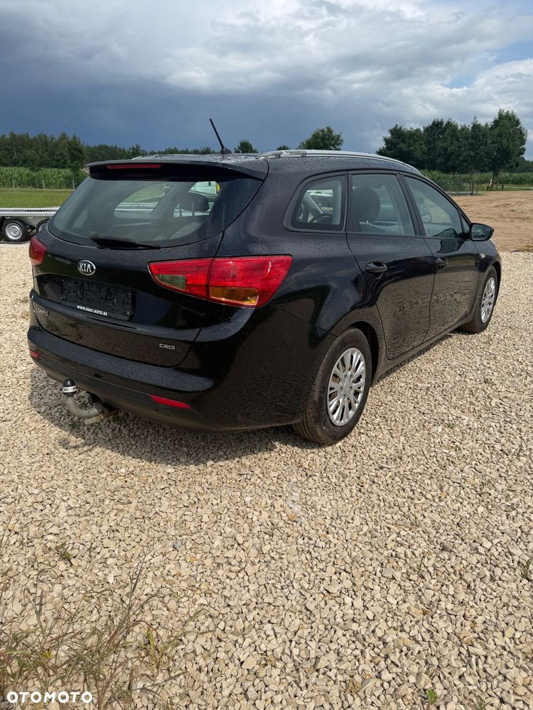 Kia Ceed 1.6 CRDi L - 6
