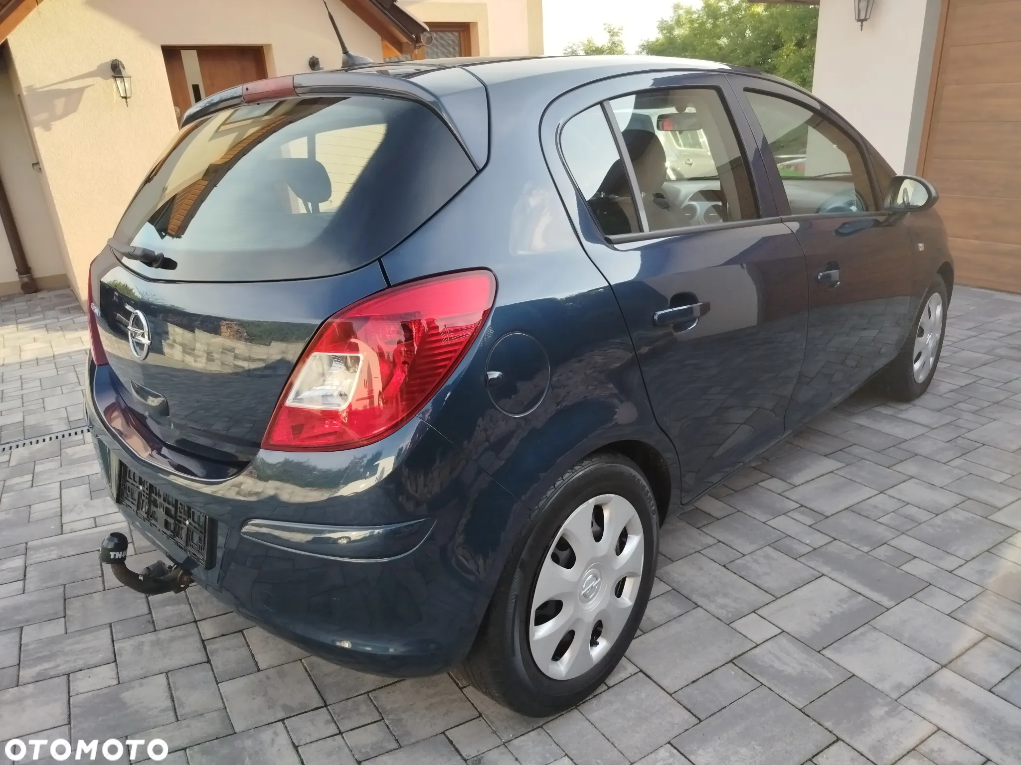Opel Corsa 1.2 16V Cosmo - 3