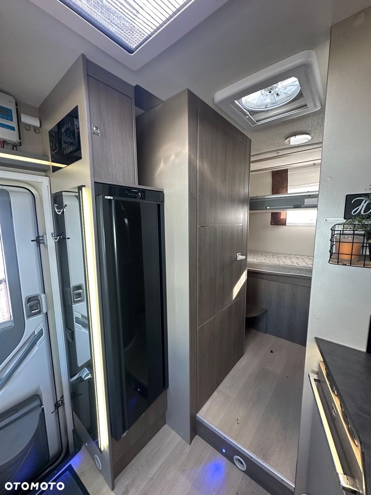 Ford CHAUSSON 720 Titanium Premium - 20