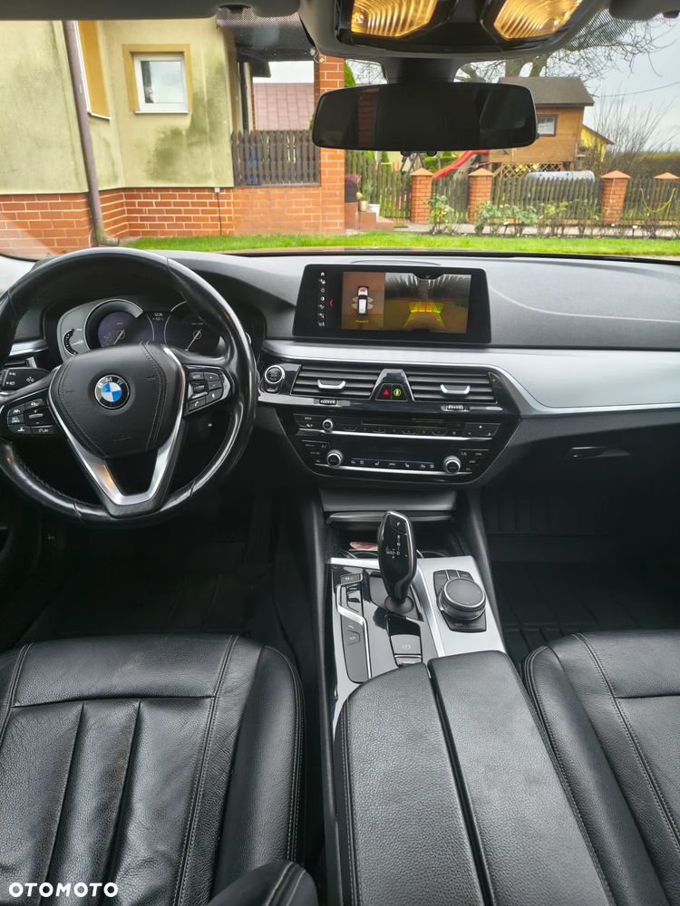 BMW Seria 5 520d xDrive - 8