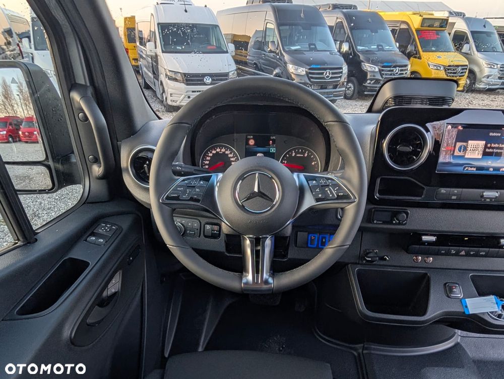Mercedes-Benz Spritner 319 - 31