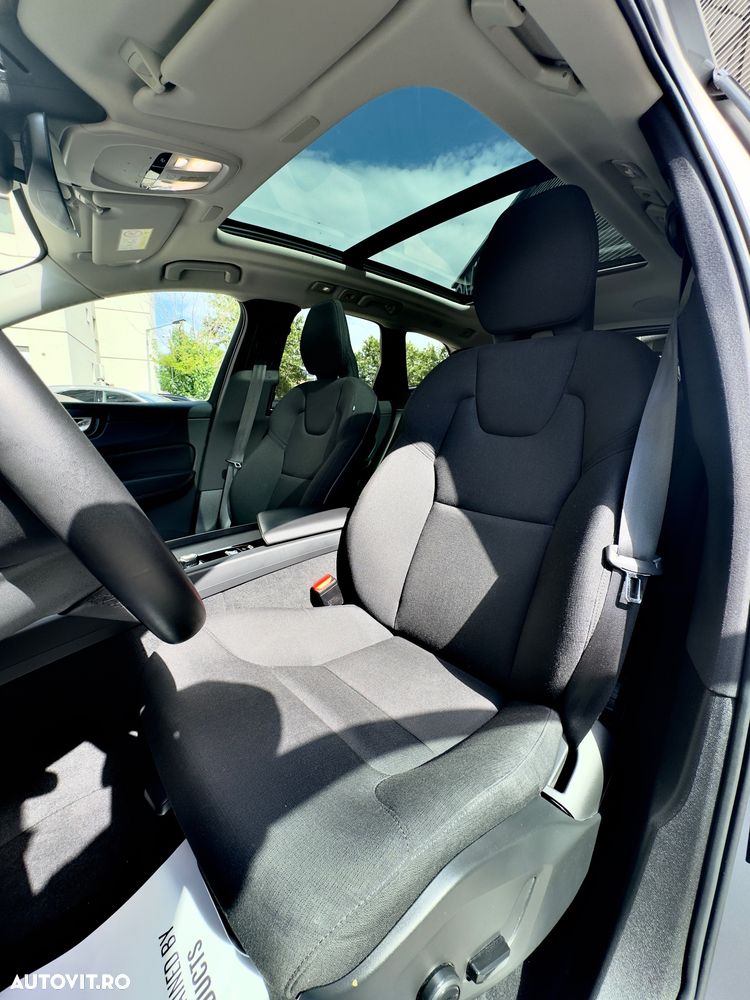 Volvo XC 60 Recharge T6 Twin Engine eAWD Inscription Expression - 11