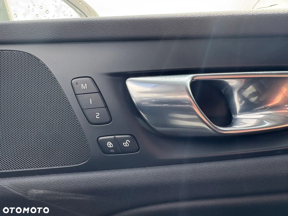 Volvo V60 B3 B Plus Bright - 18