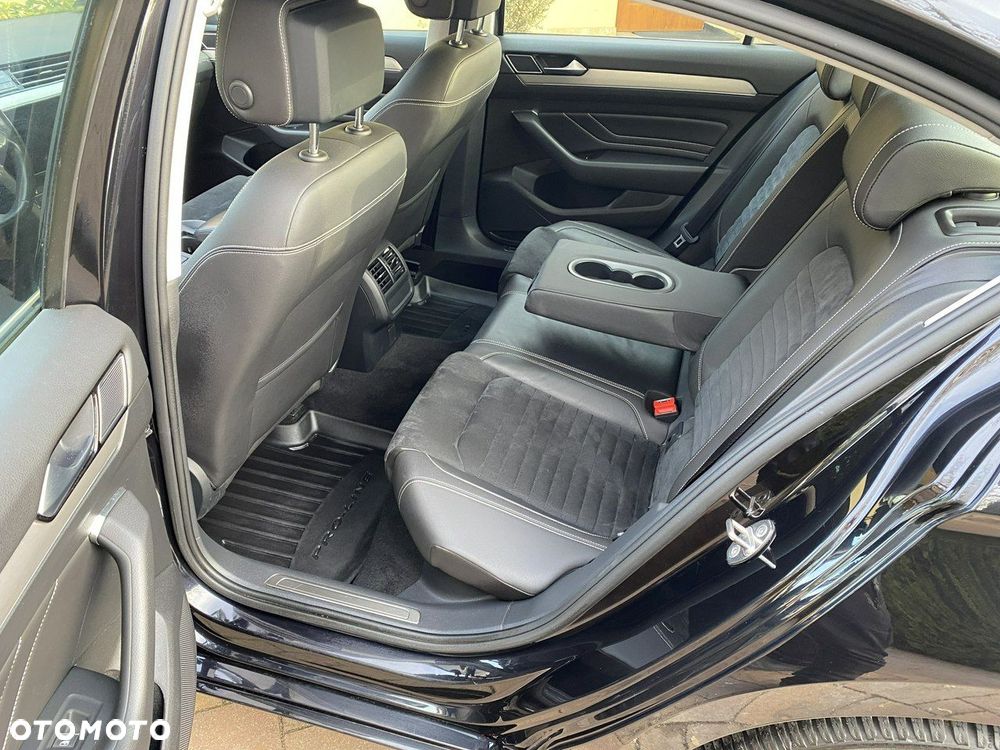 Volkswagen Passat 1.5 TSI EVO Elegance DSG - 34