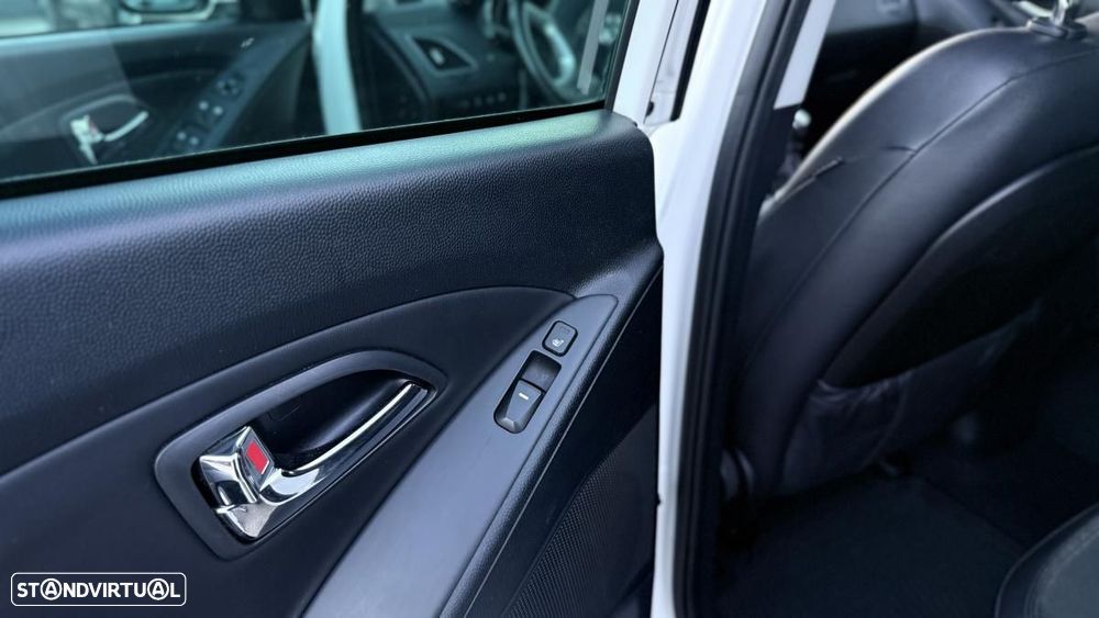 Hyundai ix35 2.0 CRDi 4WD Style - 15