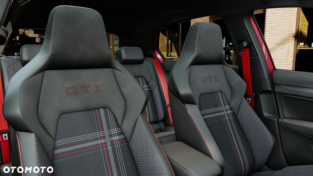 Volkswagen Golf - 12