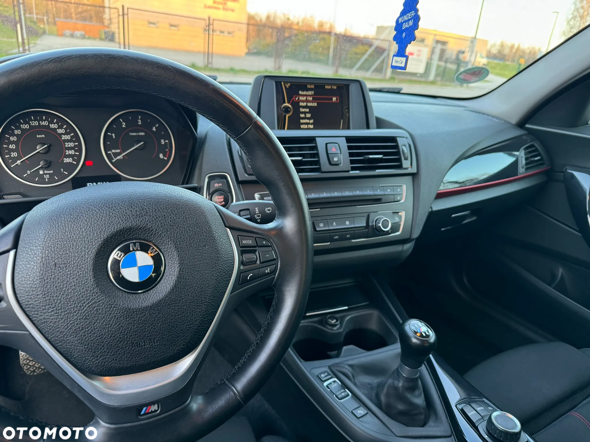 BMW Seria 1 116d Sport Line - 12