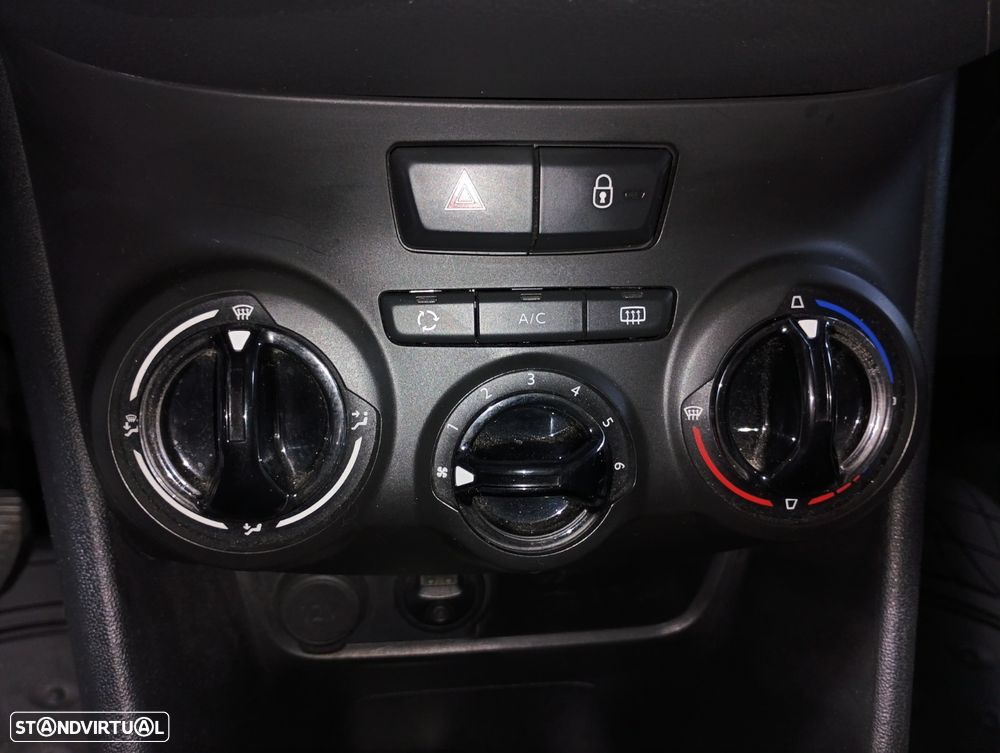 Peugeot 208 1.2 PureTech Style - 19