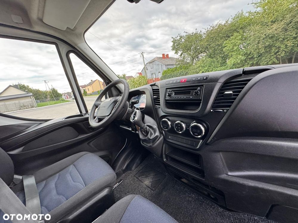 Iveco DAILY 35-160 LIFT MAXI L4H2 Climatronic Elektryka Tempomat Kamera Furgon 3os. Hak Serwis - 10