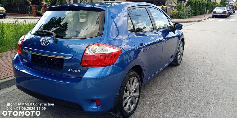 Toyota Auris 1.8 Premium - 15