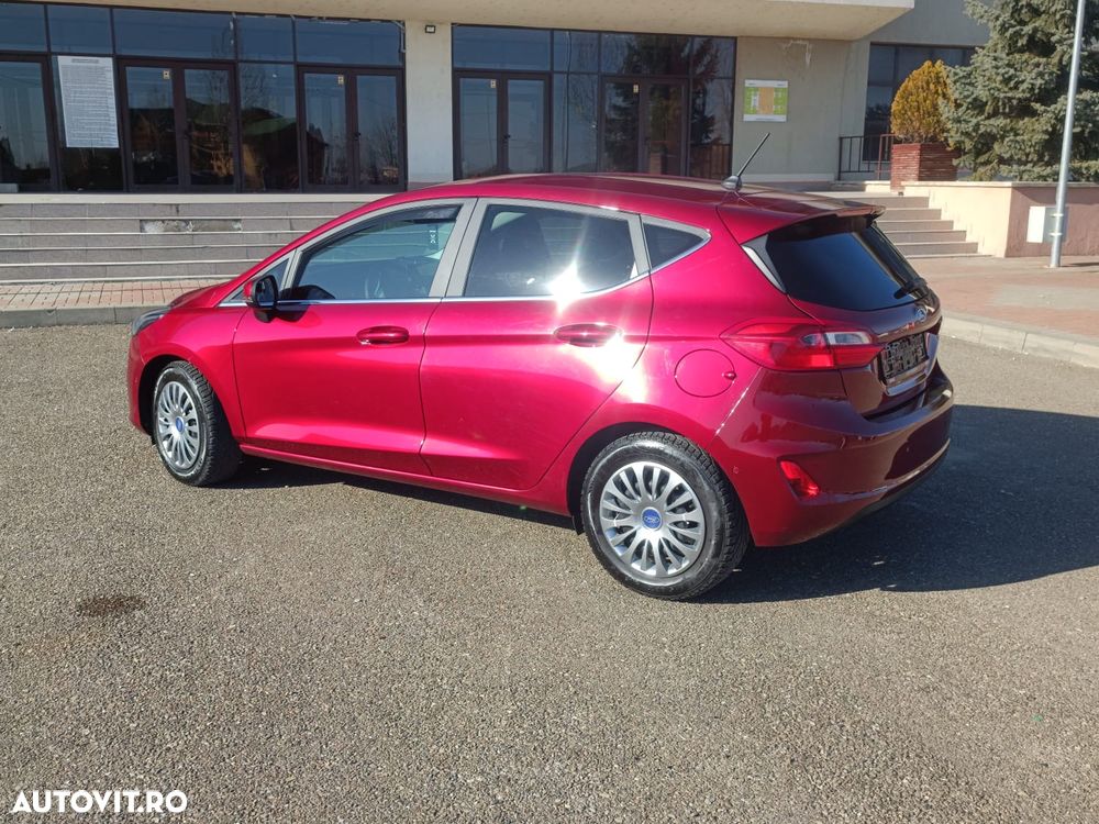 Ford Fiesta 1.0 EcoBoost S&S TITANIUM - 4