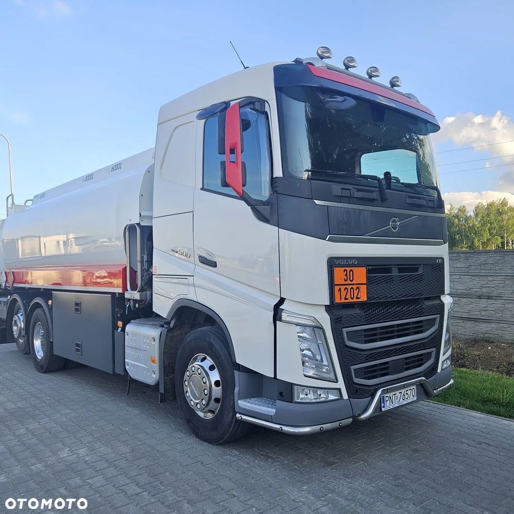 Volvo STOKOTA FH 6X2 - 1