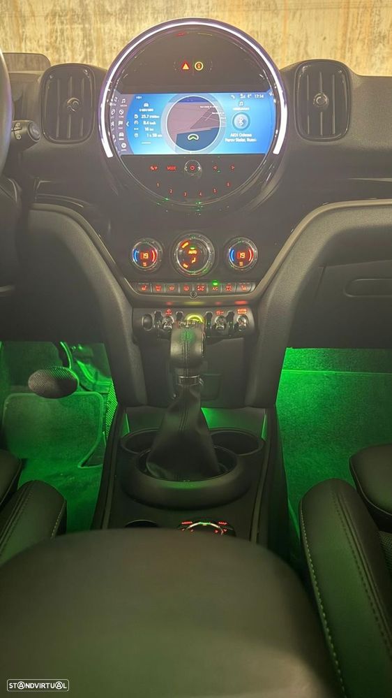 MINI Countryman Cooper SE ALL4 Auto - 28