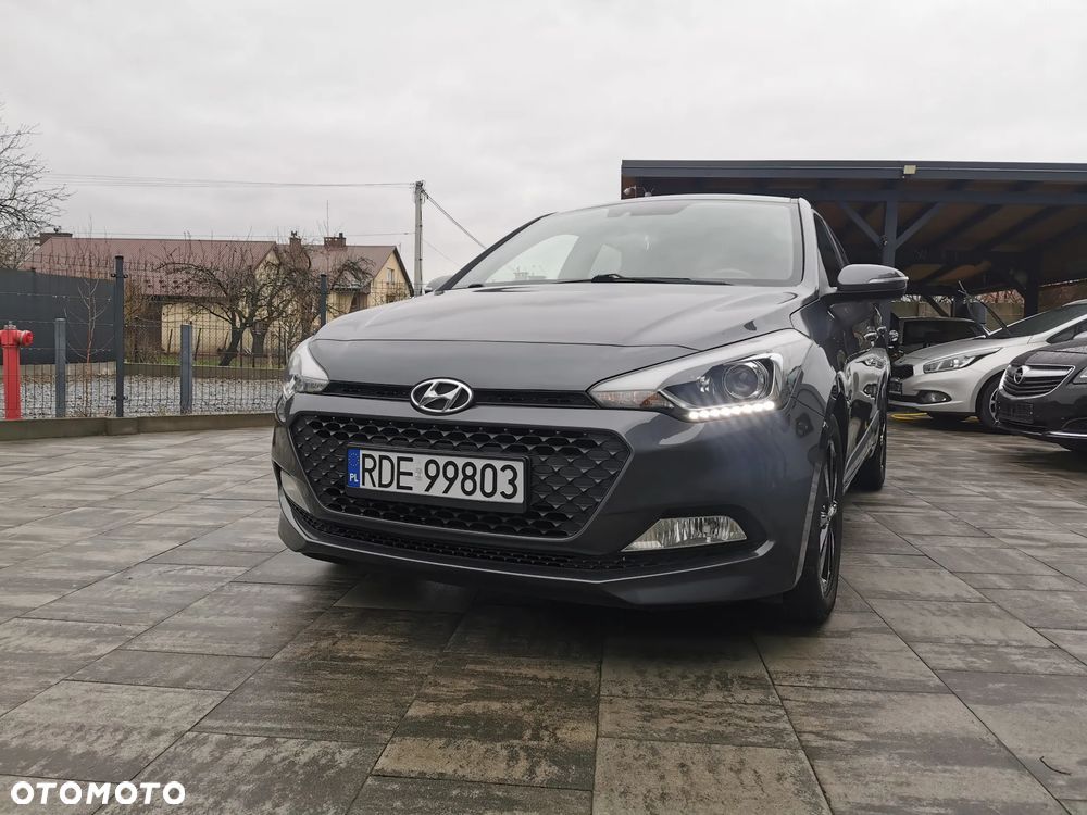 Hyundai i20 blue 1.2 YES Silver - 11