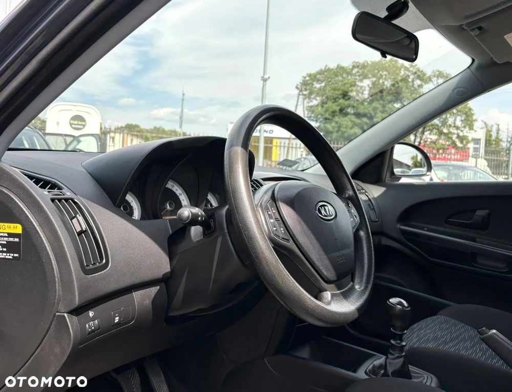 Kia Ceed 1.6 CVVT LX - 10