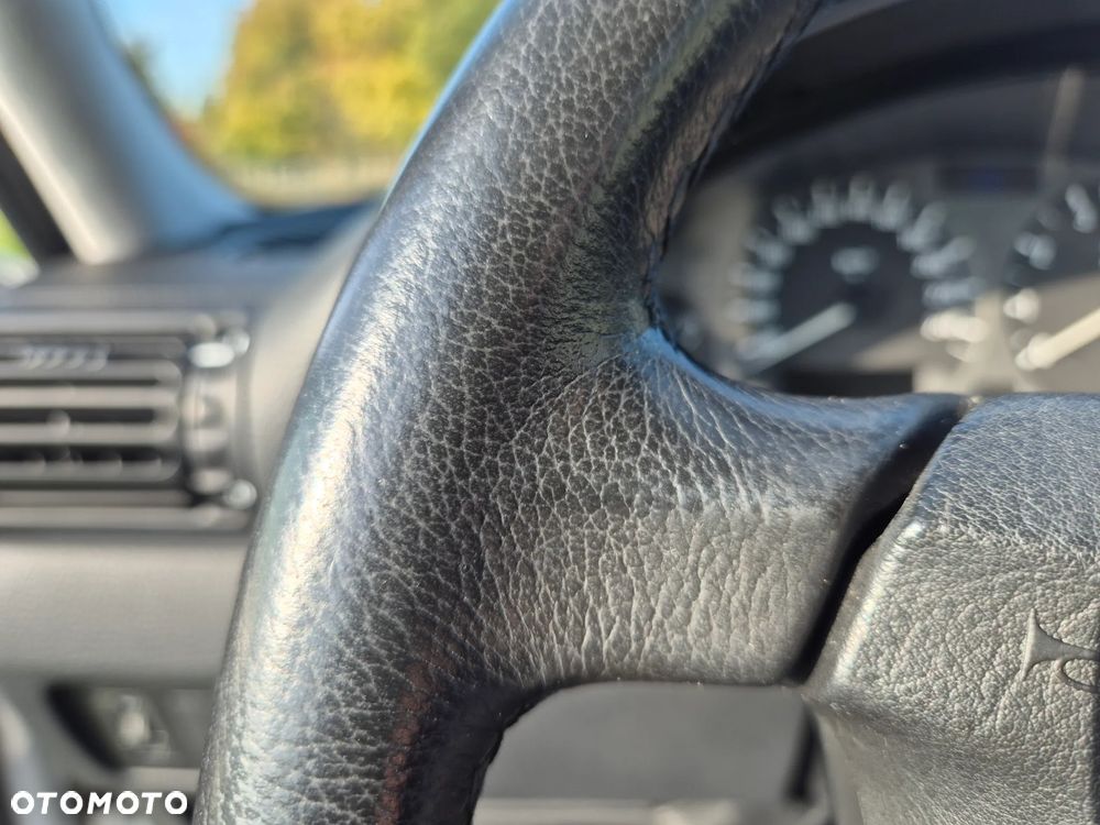BMW Seria 3 318ti - 38