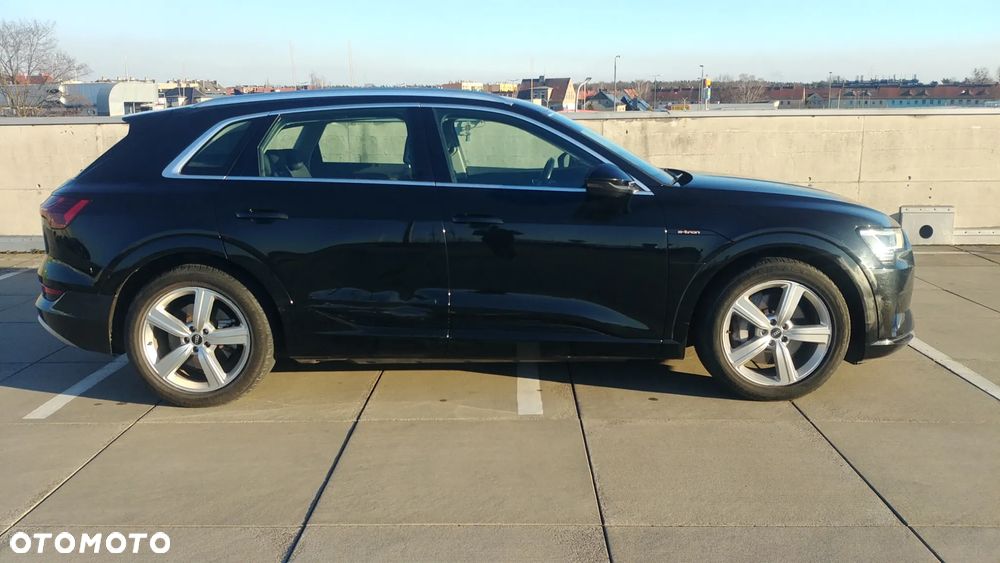 Audi Q8 e-tron - 2