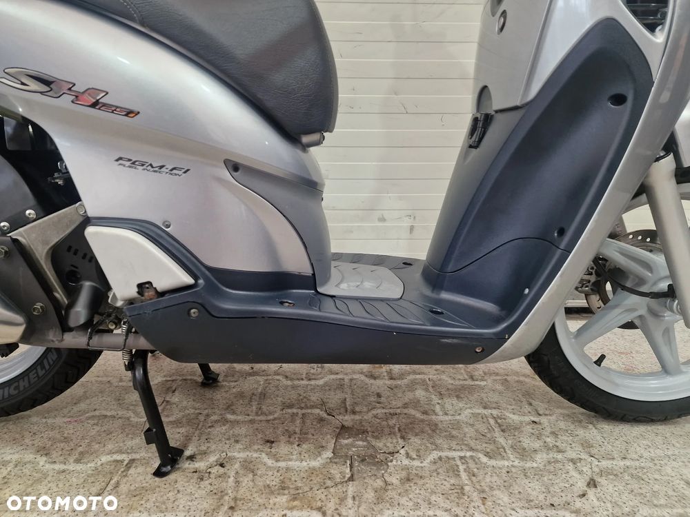 Honda SH - 23