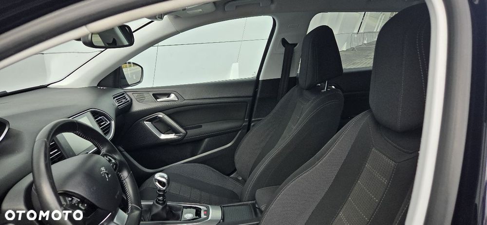 Peugeot 308 BlueHDi 120 Stop & Start Active - 30