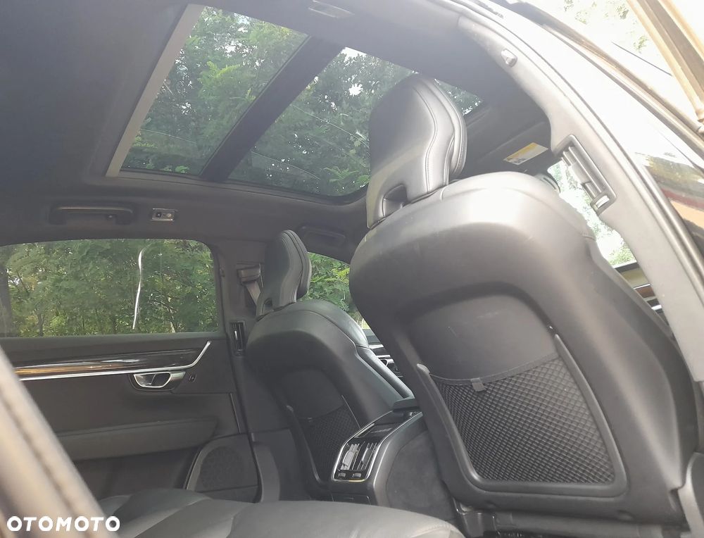 Volvo S90 T6 AWD Momentum - 31