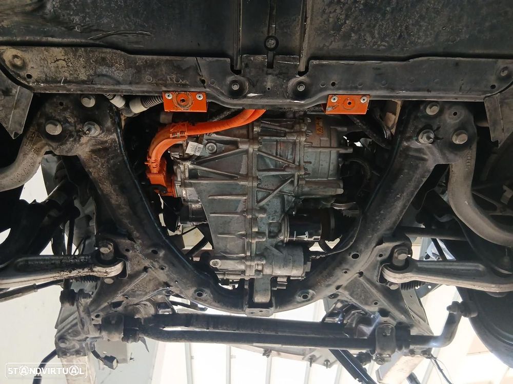 Charriot frente TESLA Model Y (5YJY) - 1