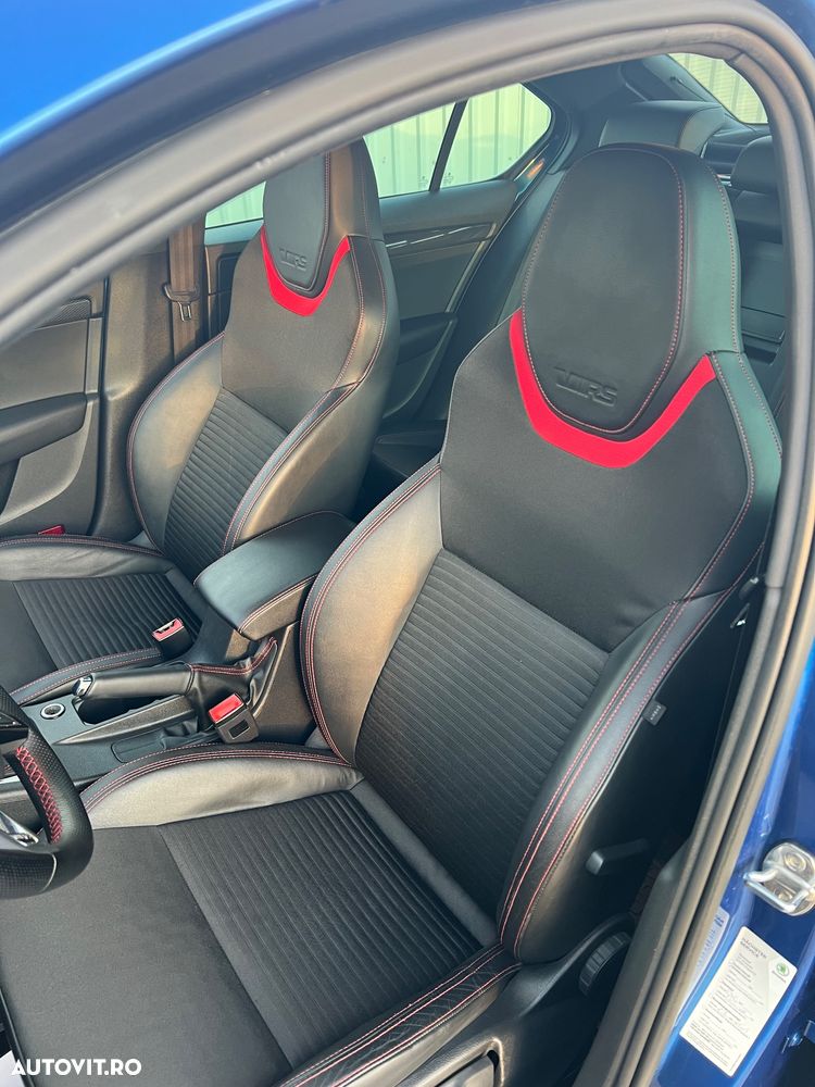 Skoda Octavia 2.0 TDI RS - 32