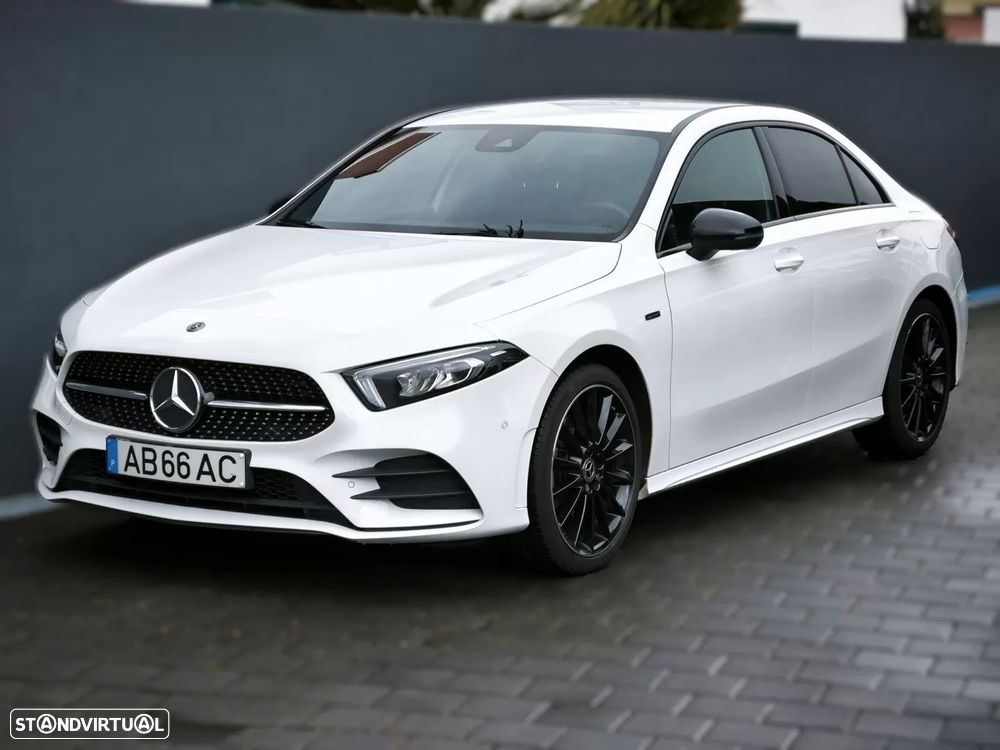 Mercedes-Benz A 250 Limousine e AMG Line - 9