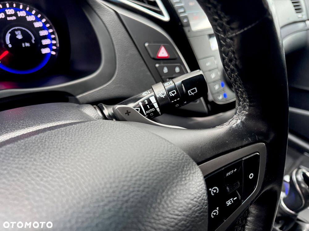 Hyundai i40 Kombi blue 1.7 CRDi DCT Premium - 10