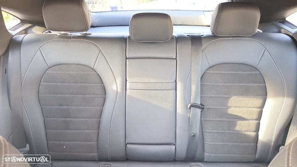 Mercedes-Benz GLC 220 d Coupe 4Matic 9G-TRONIC AMG Line - 31