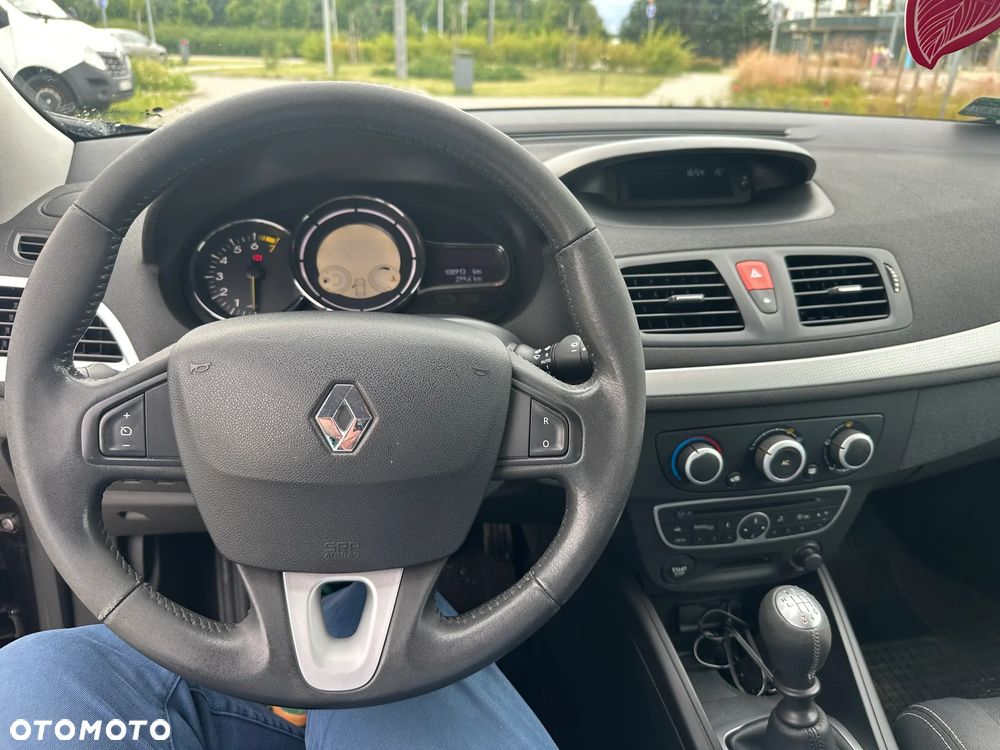 Renault Megane 1.6 16V 110 Expression - 11