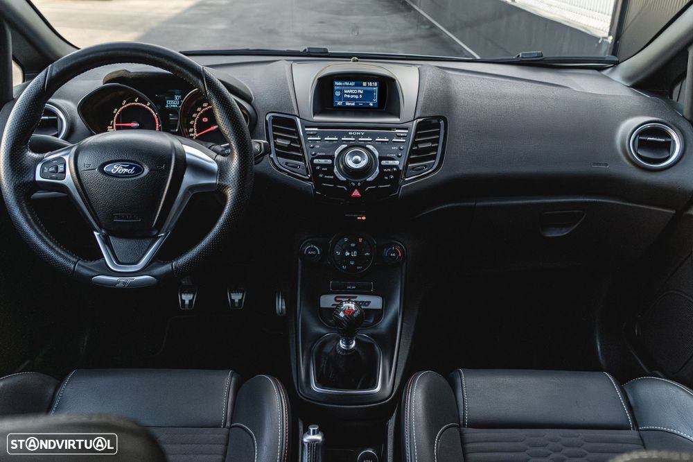 Ford Fiesta - 26