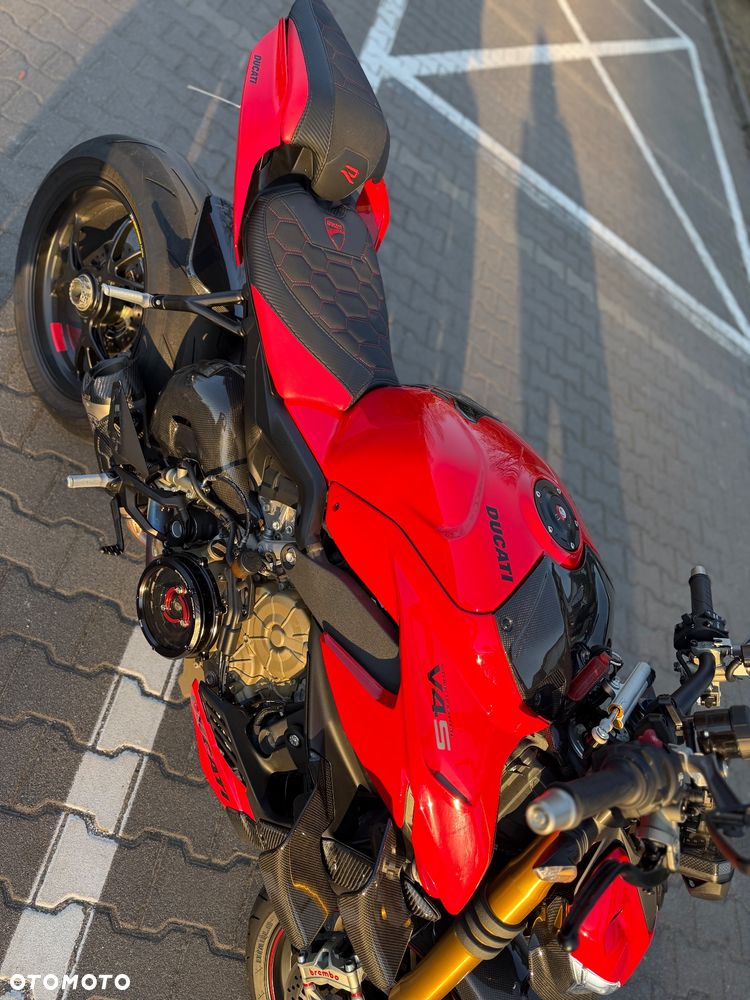 Ducati Streetfighter V4 - 4