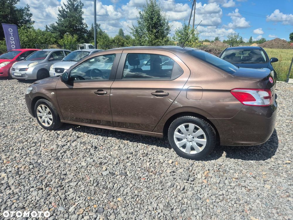 Peugeot 301 - 12