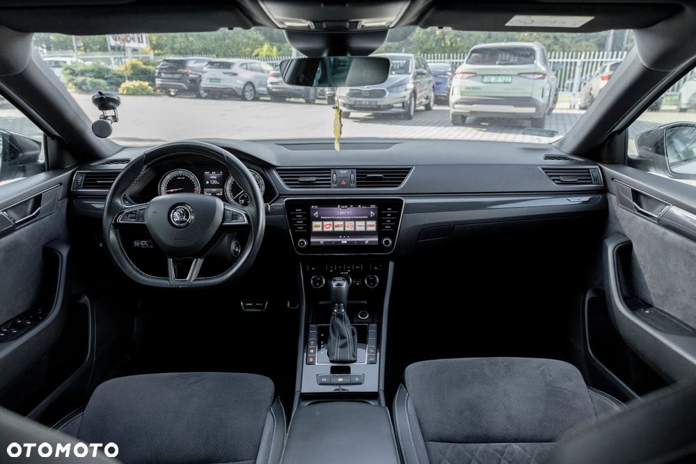Skoda Superb 2.0 TDI Sportline DSG - 14