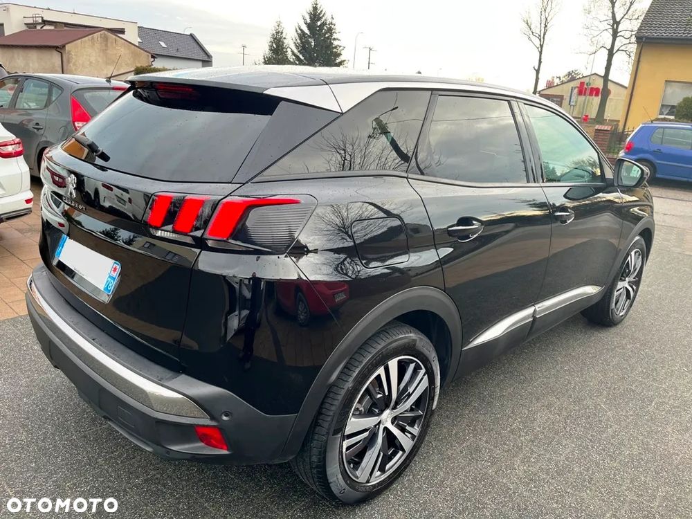 Peugeot 3008 1.2 PureTech Allure S&S - 4
