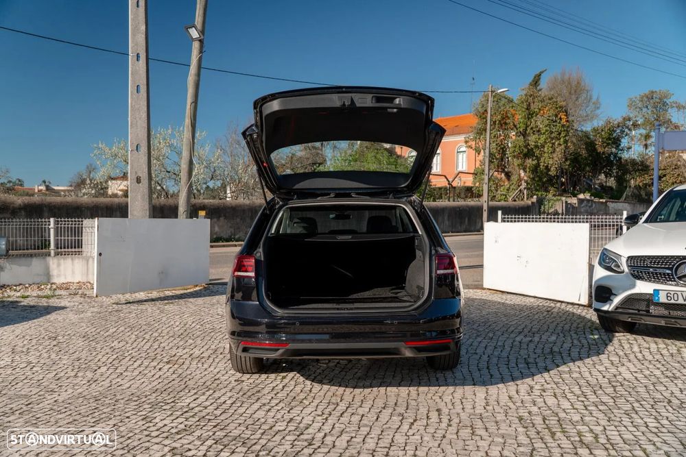 VW Passat Variant 2.0 TDI Elegance DSG - 8