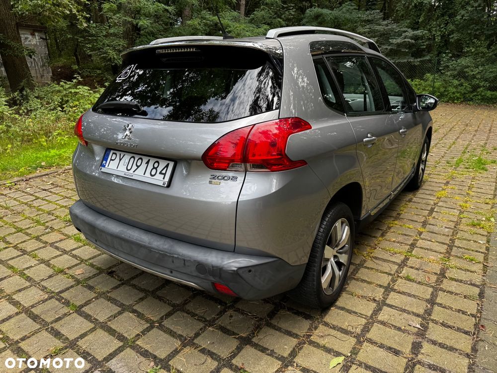 Peugeot 2008 - 6