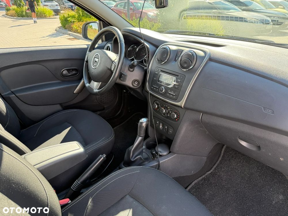 Dacia Sandero 1.2 16V Laureate - 5
