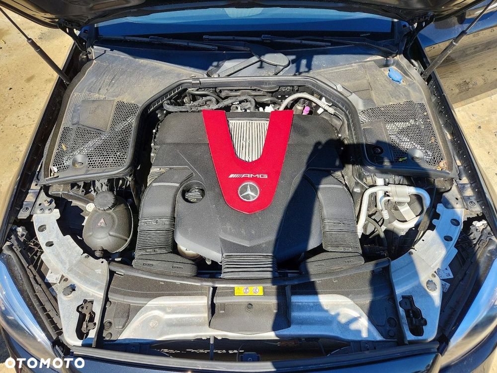 Mercedes-Benz Klasa C AMG 43 4Matic 9G-TRONIC - 12