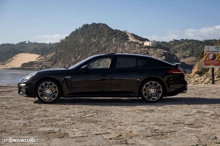 Porsche Panamera 4 Edition PDK - 9