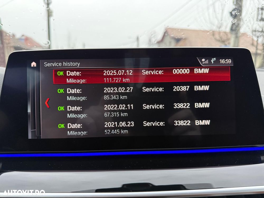 BMW Seria 5 520d AT - 17