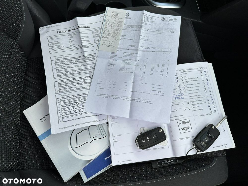 Volkswagen Touran 1.6 TDI DPF Trendline DSG - 16