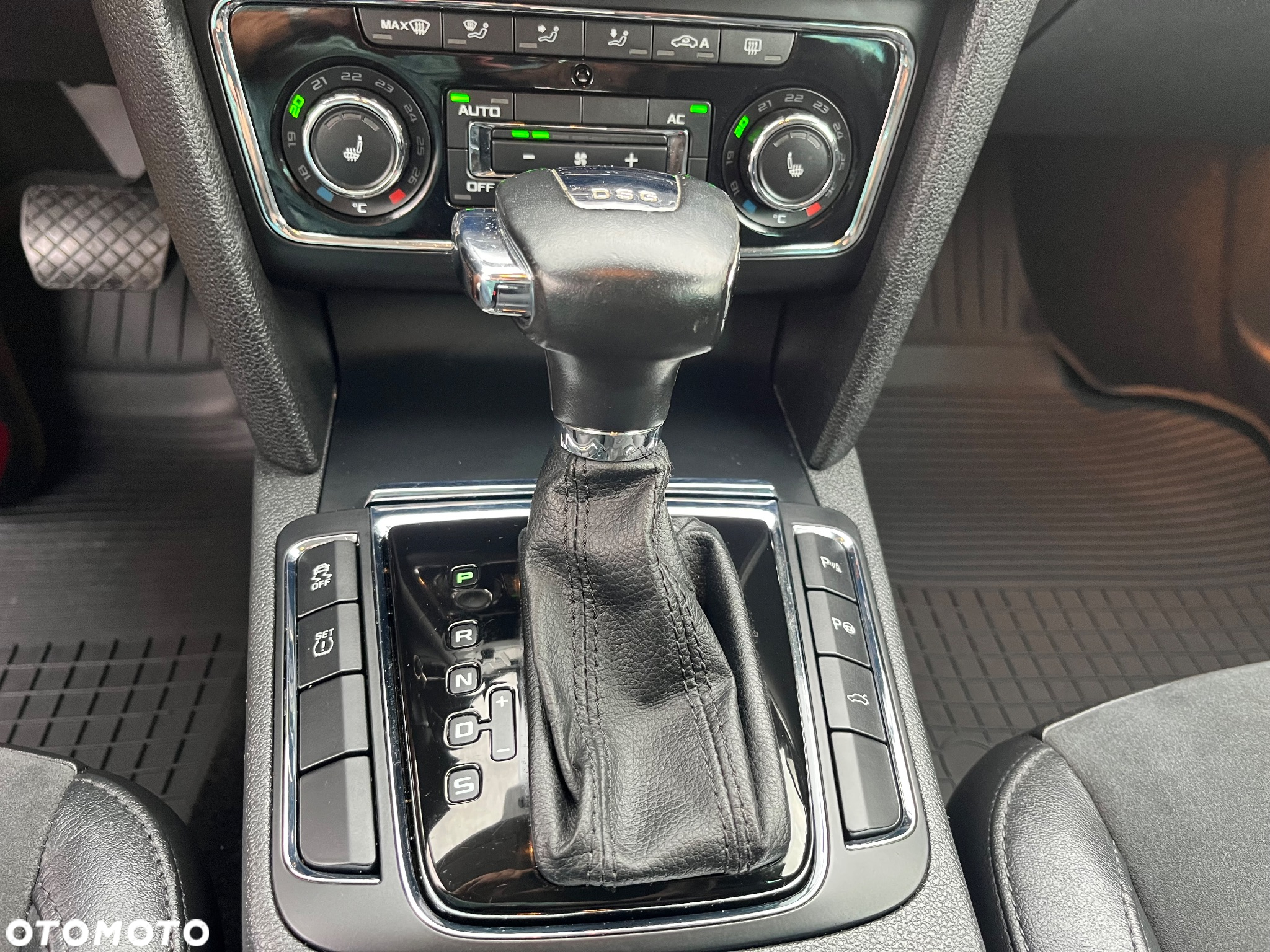 Skoda Superb 1.8 TSI DSG Elegance - 16