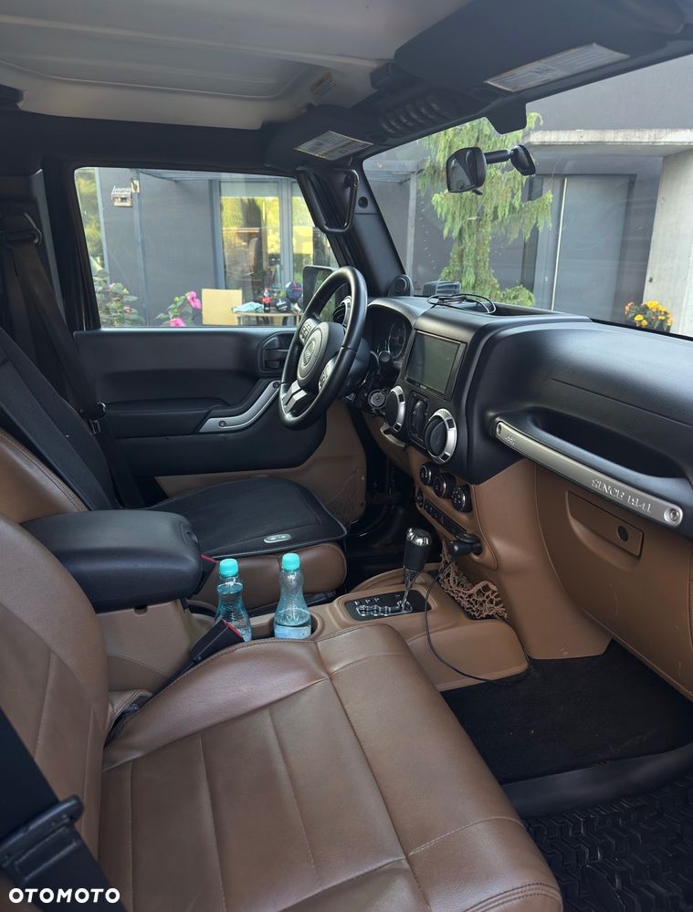 Jeep Wrangler 3.6 Unlim Rubicon - 10