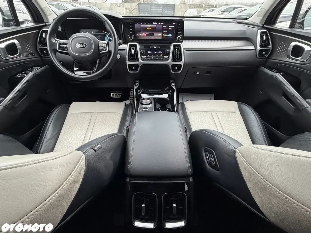 Kia Sorento - 31